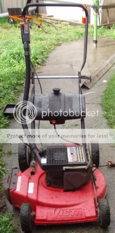 [Linked Image from i977.photobucket.com]