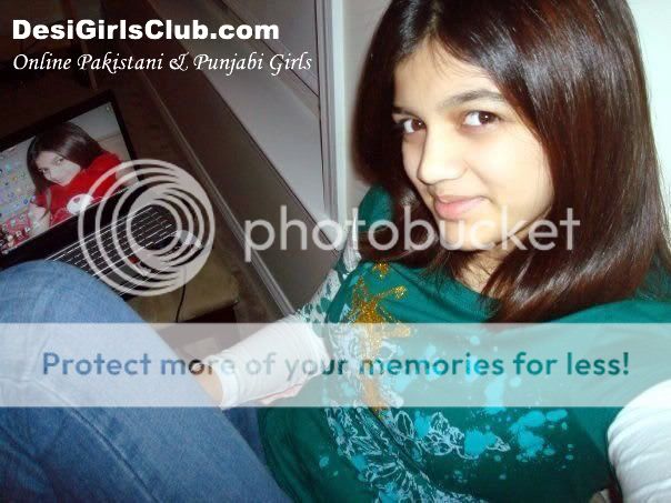 Hot Pakistani Pictures, Images and Photos